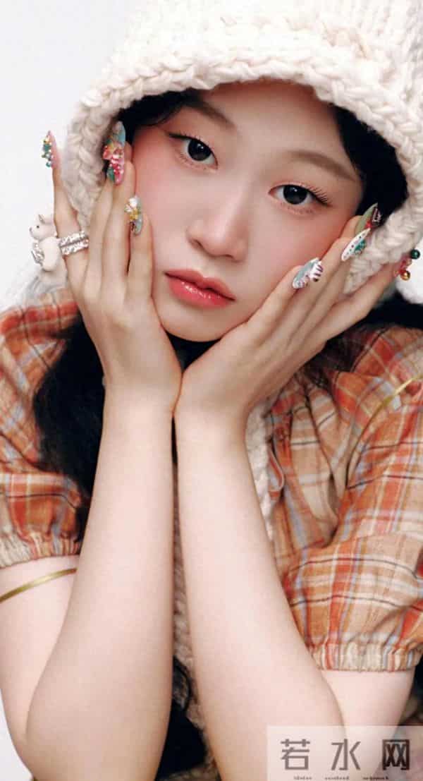 说实话，小沈阳女儿“沈佳润”的颜值，在内娱算什么水平？