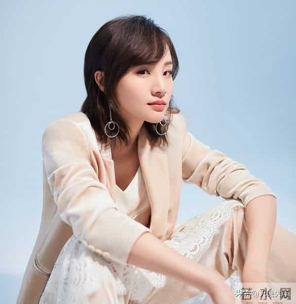 她是薛之谦、胡彦斌得不到的女人，闪婚平平无奇的陈龙，她凭什么