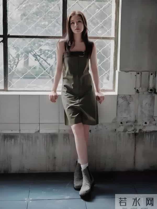 李兰迪绝美腿型，白细直堪称范本