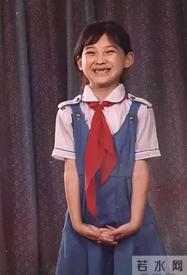 章子怡也没想到，同学梅婷年过半百再破天花板，获官方点名