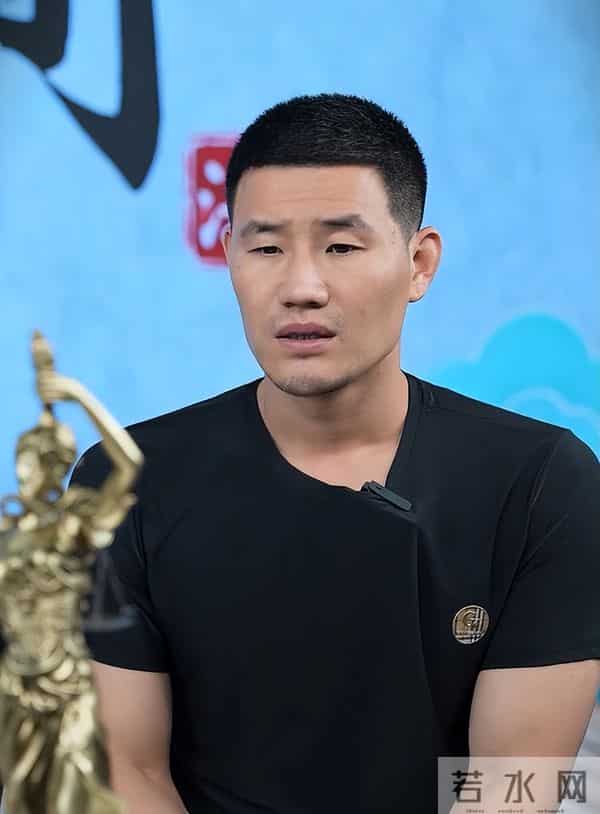 央视曝光卖假酒仅3年,嘎子再迎噩耗,2个月前他刚从拘留所出来