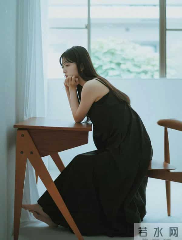 久保史绪里，偶像时期最后的杂志写真