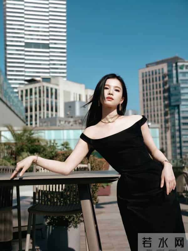 张婧仪好端庄的美