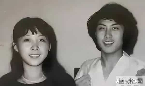 他是红楼第一美男，今62岁享受天伦，住豪宅被家里仨女的“拿捏”