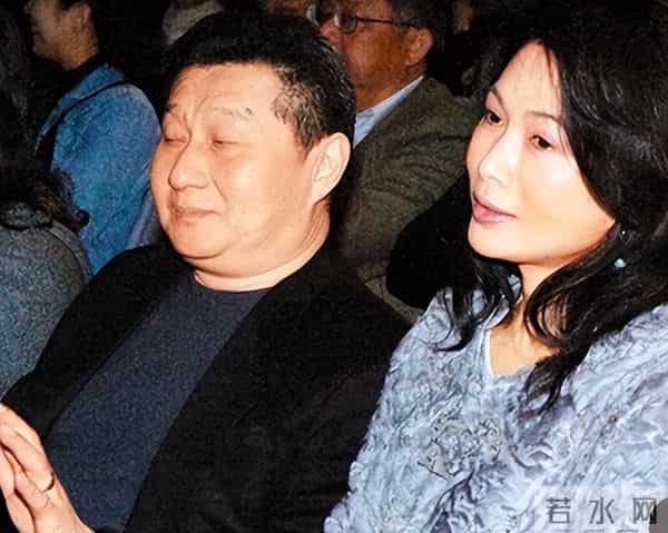包养情人无数，娶初中同学女儿为妻，玩老婆闺蜜，孙道存有多放荡