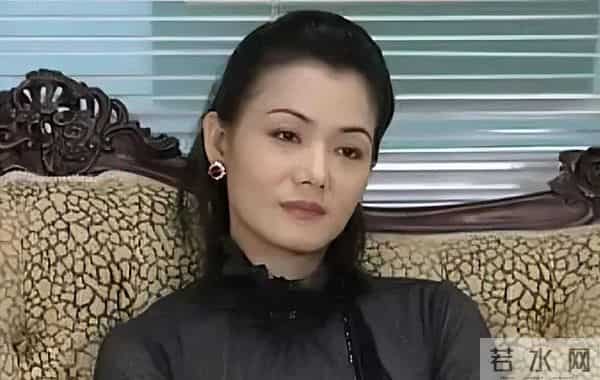 原来她早已去世,抢救11天难敌病魔,91岁老母亲白发人送黑发人