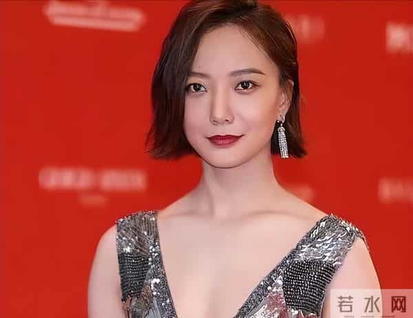 较量18年后，再看王珞丹和白百何现状，才发现她们根本不是一路人