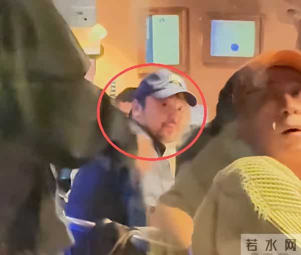 上戏80周年庆，雷佳音王传君同框，陈赫挽着杜江胳膊，于和伟也在