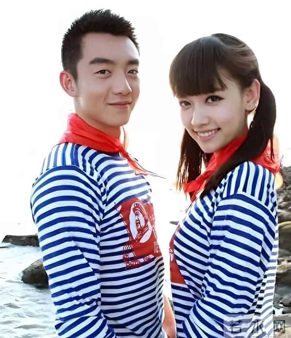 看了郑恺和苗苗合影,再看他和孙骁骁合影,生理性喜欢显而易见