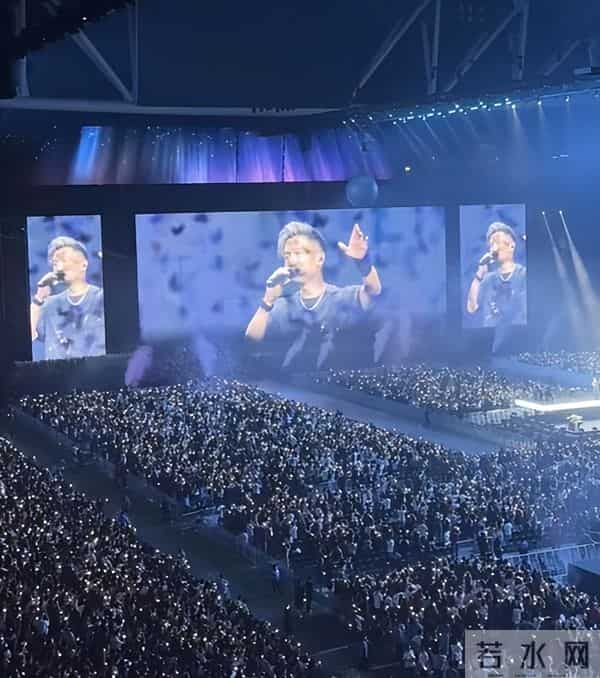 谢霆锋也没想到，香港火灾后，他却因演唱会上的举动从而口碑爆增