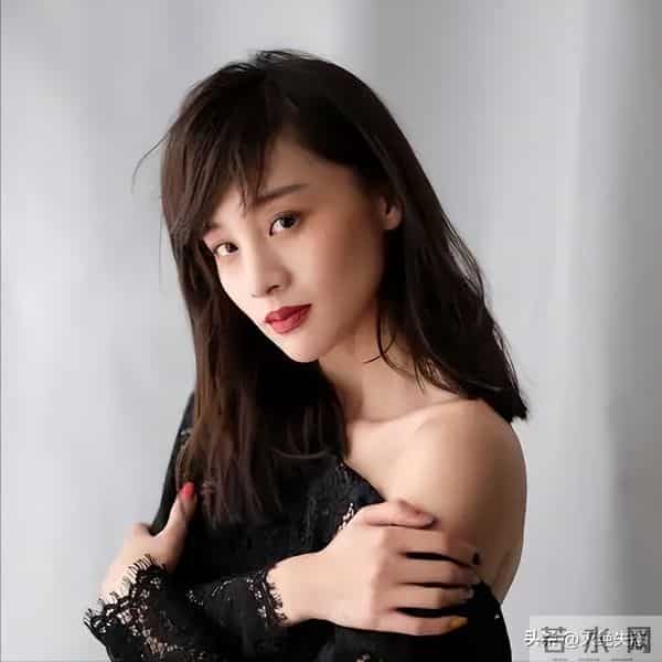 她是薛之谦、胡彦斌得不到的女人，闪婚平平无奇的陈龙，她凭什么