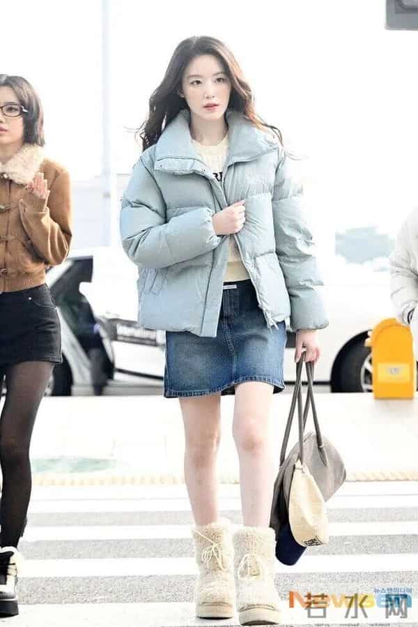 冷白皮穿搭模板来了！叶舒华这套冬装穿得太显气质