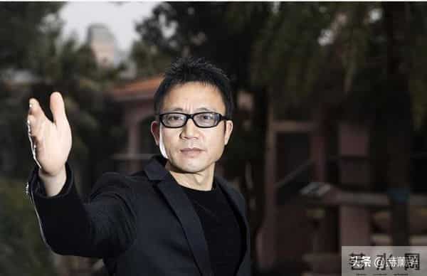 写歌30年穷困潦倒，前妻失望选择离婚，谁料51岁靠一首歌一夜成名