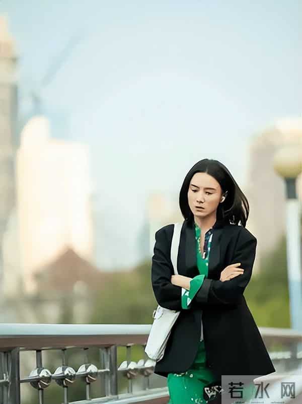 官媒发文,高调官宣45岁宋佳喜讯,她让整个娱乐圈刮目相看