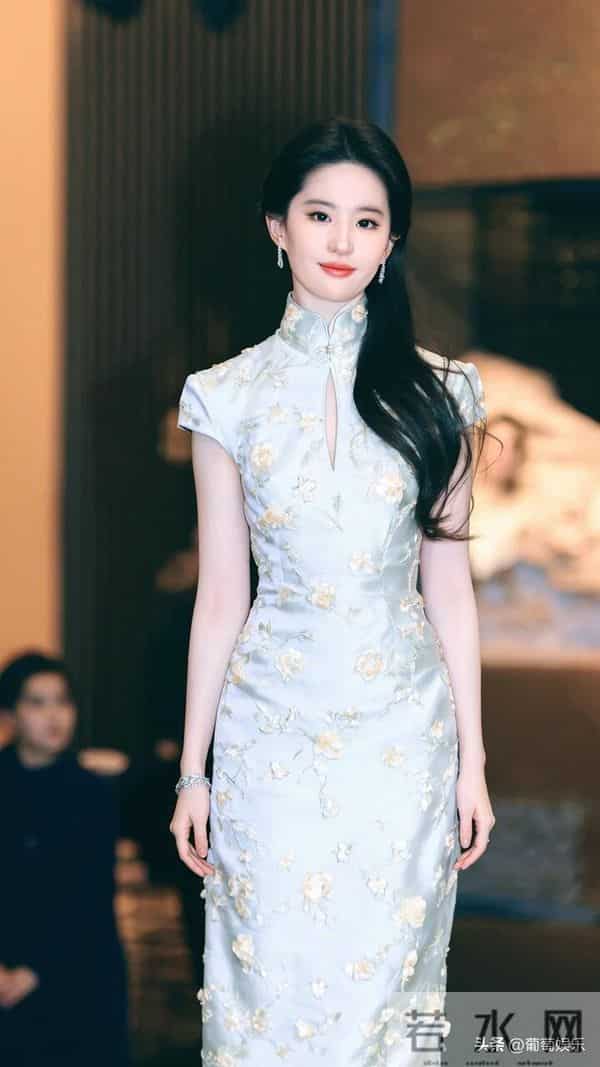 刘亦菲 旗袍穿搭