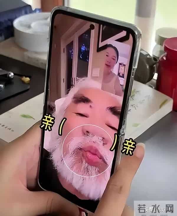 他是杜星霖前夫，离婚10年看她嫁大31岁导演生3娃，如今他后悔吗