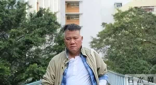 万梓良也没想到,年仅22岁的儿子开始为他争光,音乐比赛惊艳全场