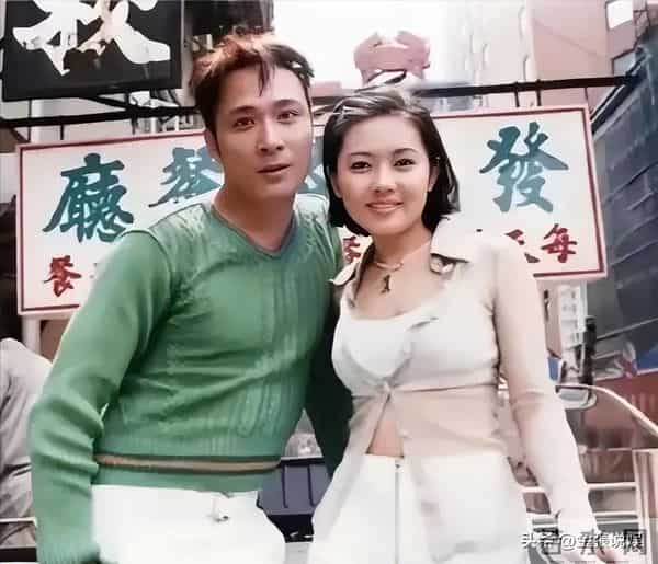 嫁给吴镇宇23年没做过饭，53岁仍似少女，她堪称最美的女星