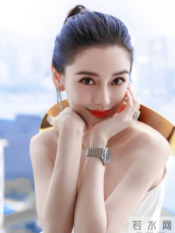 黄晓明也没想到，被他万分嫌弃的前妻杨颖，已经走上了另一条路