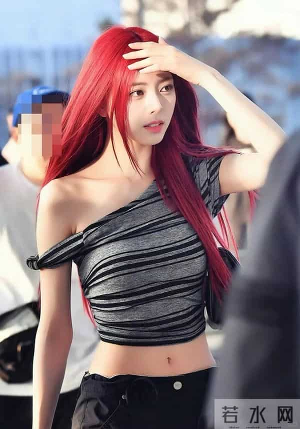 申有娜，极品蚂蚁腰