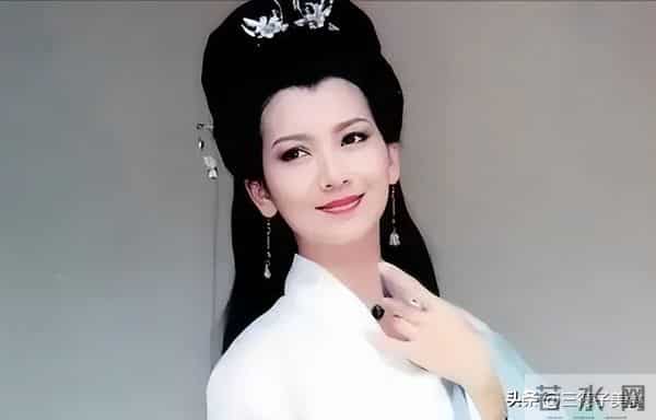 叶童回应退出巡演原因,新白CP太体面了