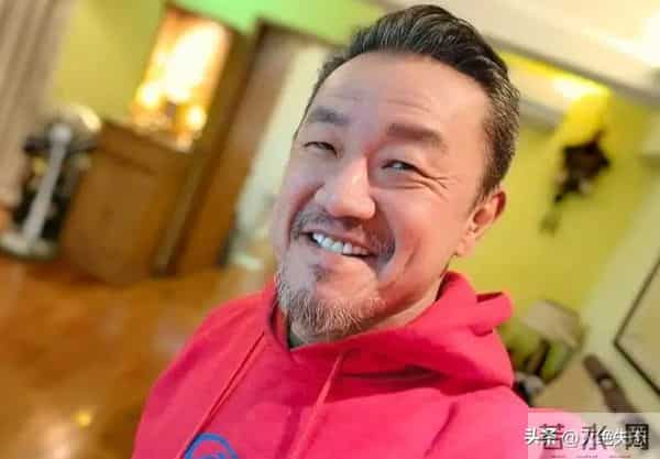 她是薛之谦、胡彦斌得不到的女人，闪婚平平无奇的陈龙，她凭什么