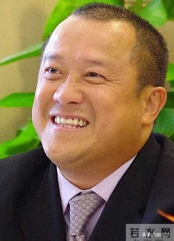 一场慈善晚会，戳穿曾志伟在香港的真实地位，原来谭咏麟没说错