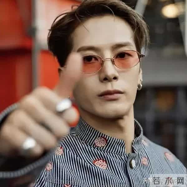 王嘉尔不再隐瞒！主动坦言如何解决生理需求，刘嘉玲说的一点没错