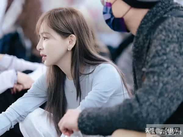 王心凌日常彩排照片流出，网友-注意力都被她的身材给吸引了