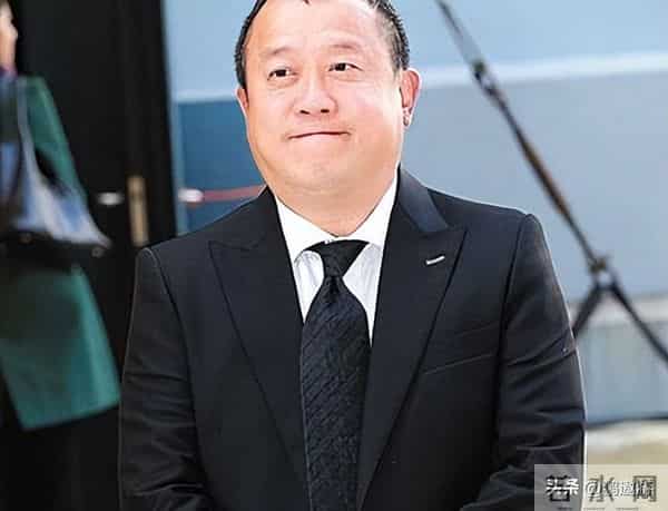 一场慈善晚会，戳穿曾志伟在香港的真实地位，原来谭咏麟没说错