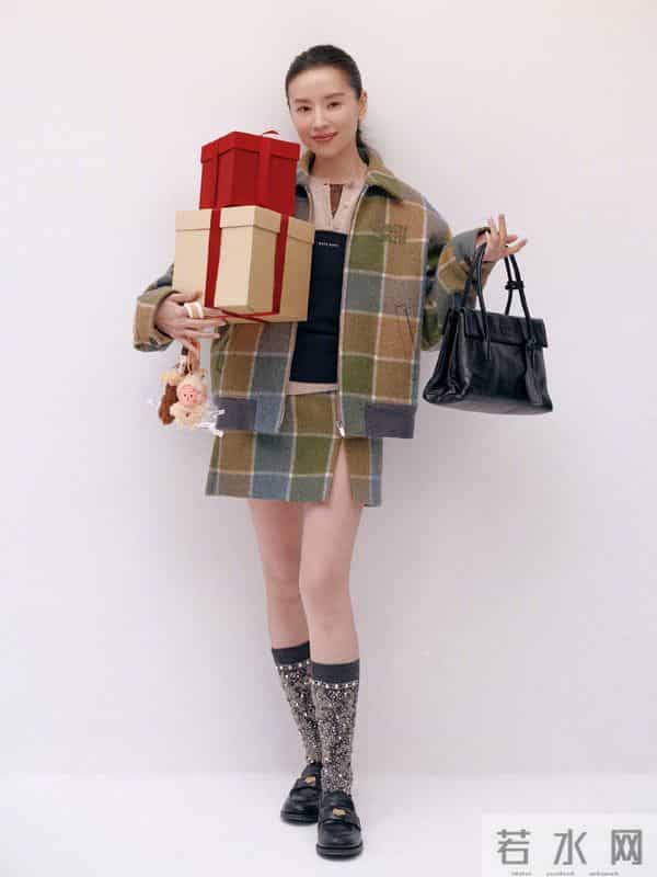 董洁阿姨品牌代言写真,韵味十足