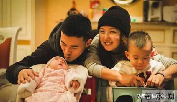 赫子铭透露早已再婚生娃,媳妇儿带娃在外地读书,难怪不想前两个