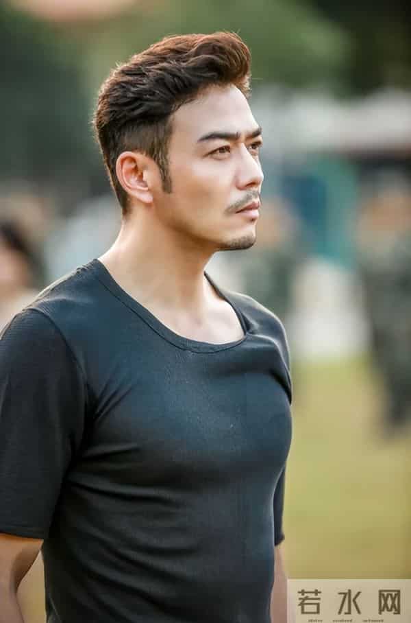 不顾央视警告顶风作案，与刘涛传出绯闻的杨烁，下场怪不了别人