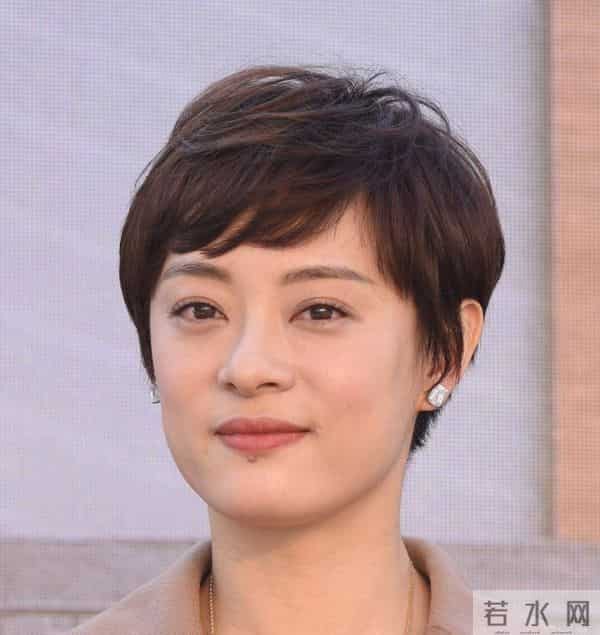 张艺谋没说错,看似“不合群”的孙俪,是娱乐圈真正的“聪明人”