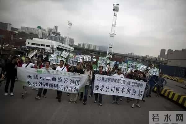 97岁的李嘉诚没想到，一场大火，让所有人看清了他的“真面目”