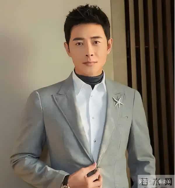 婚变传闻不到半月,罗晋近照曝光形象大变,恶心的一幕却发生了