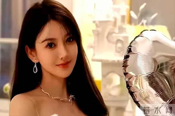 黄晓明也没想到,叶珂的这一句话,彻底“撕”碎了他的体面!