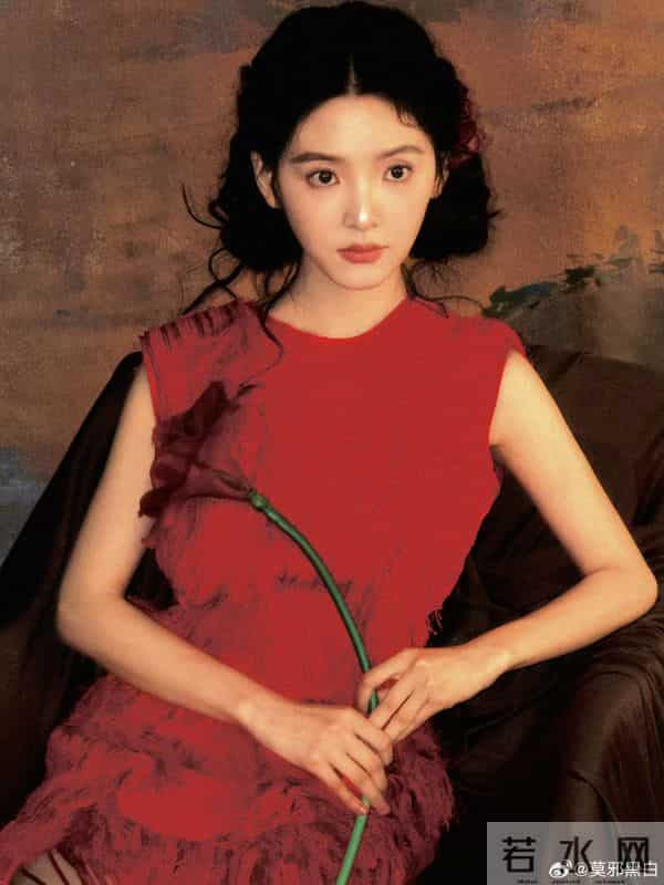 章若楠 腿瘦成“竹竿”引起讨论