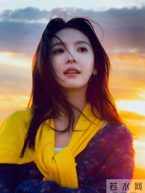 章若楠 腿瘦成“竹竿”引起讨论