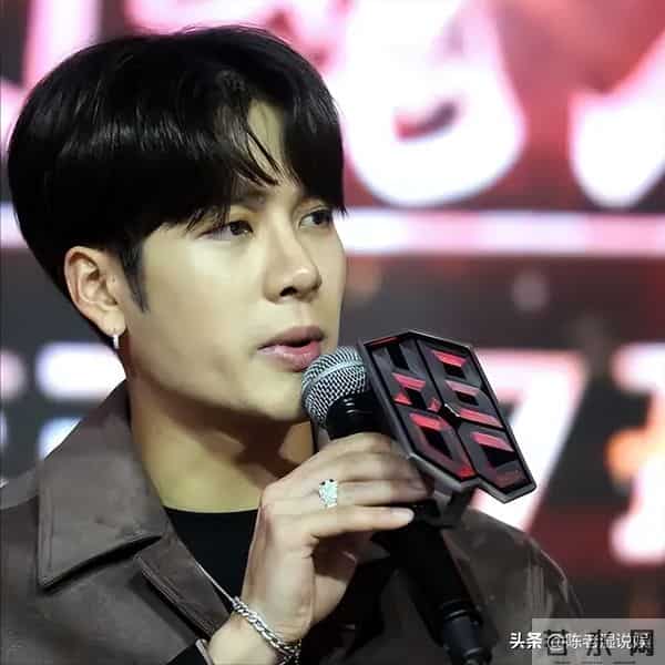 王嘉尔不再隐瞒！主动坦言如何解决生理需求，刘嘉玲说的一点没错