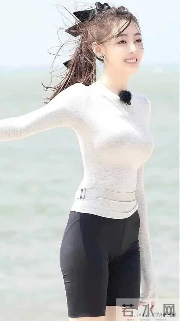 张天爱名场面:只要她自己不尴尬,尴尬的就是别人!