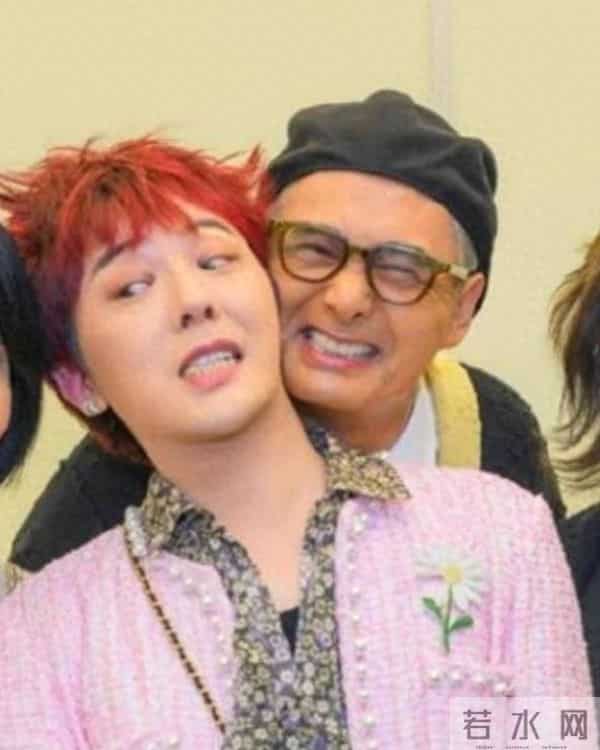 香港盛会才1天,70岁周润发引争议,“荒唐”事发生,还不止一件