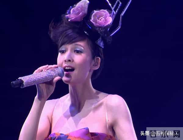 被戴8次绿帽子，3次被捉奸在床，这就是我们“玉女”守卫的爱情？