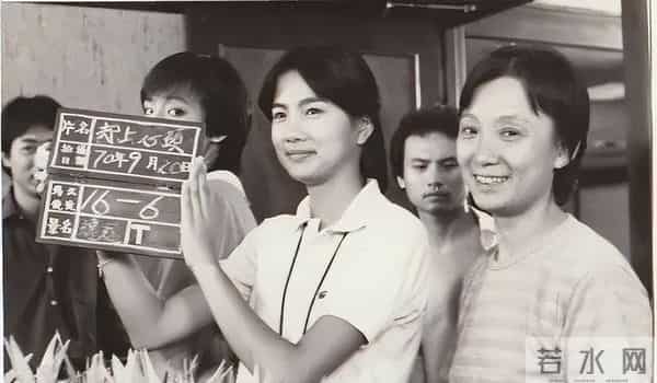 甘当小三45年、给原配赚钱、为原配绝育，她的人生堪称一部琼瑶剧