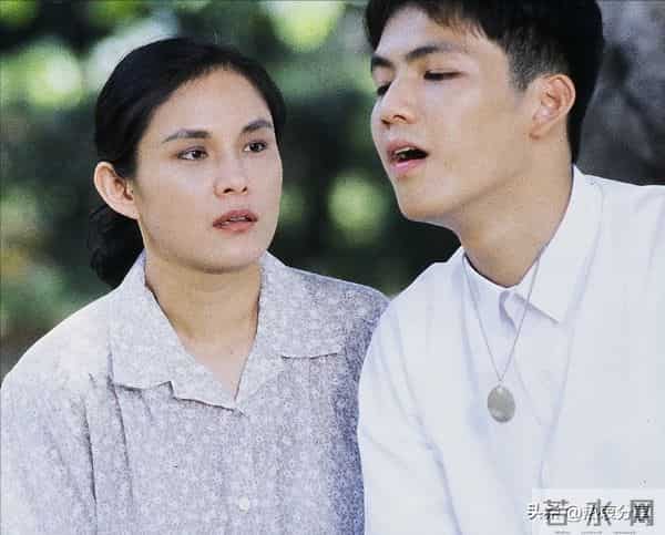 收手吧钟汉良!眼窝塌陷,脸部肿胀,疲态尽显,别再尬演精英男