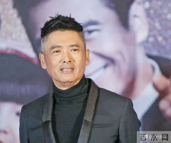 两副面孔？未见捐款却登台捞金，这次周润发被扒了老底，真相大白