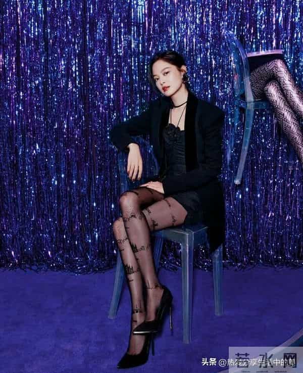 辛芷蕾~清晰透亮的黑色丝袜