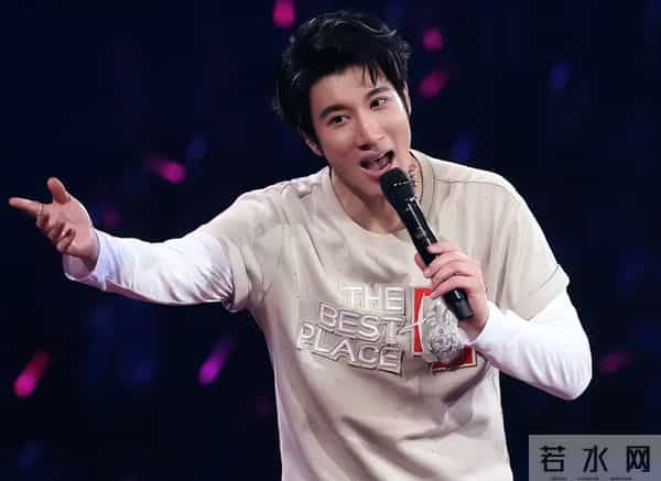 离婚2年，11岁还未上学的孩子，揭开了王力宏和李靓蕾仅剩的体面