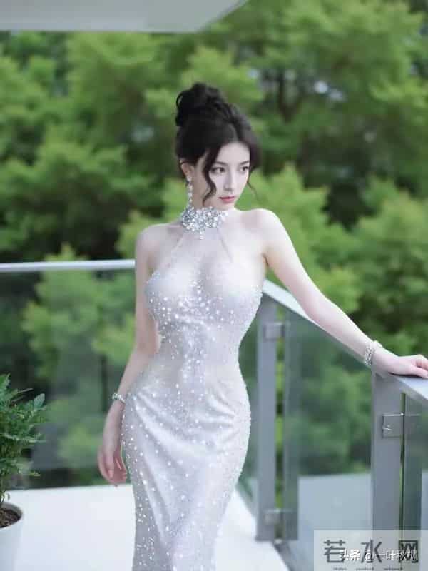 陈雅欣-身材和颜值太扛打了,性感身材搭配神仙颜值,楚楚动人。