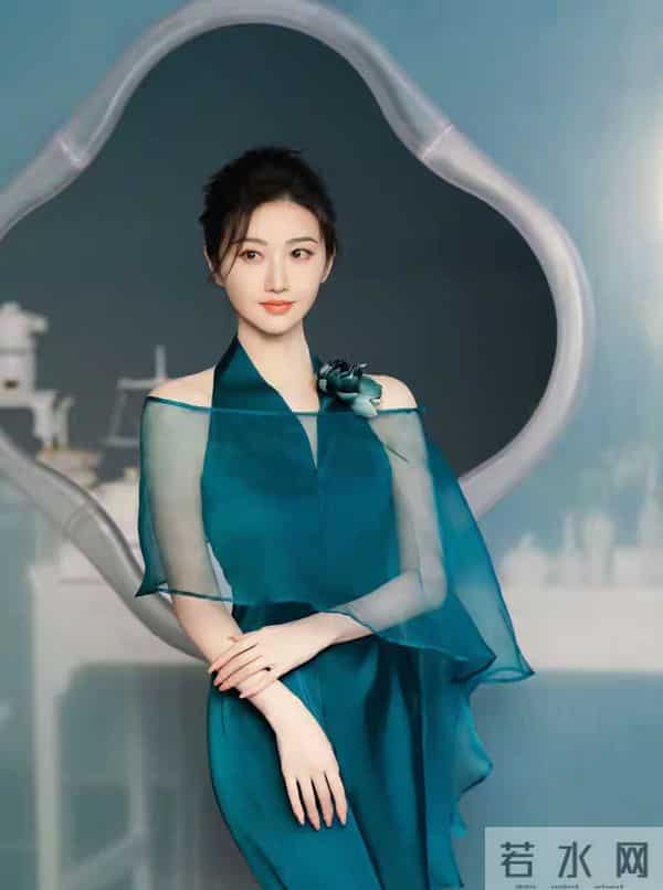 景甜——人若无情不如妖，妖若有情亦如人